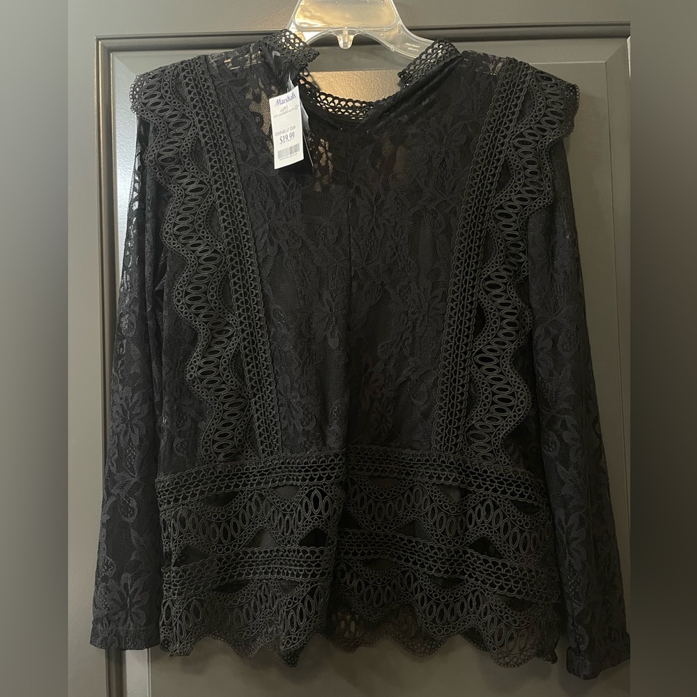 Lace blouse - Picture 2 of 5